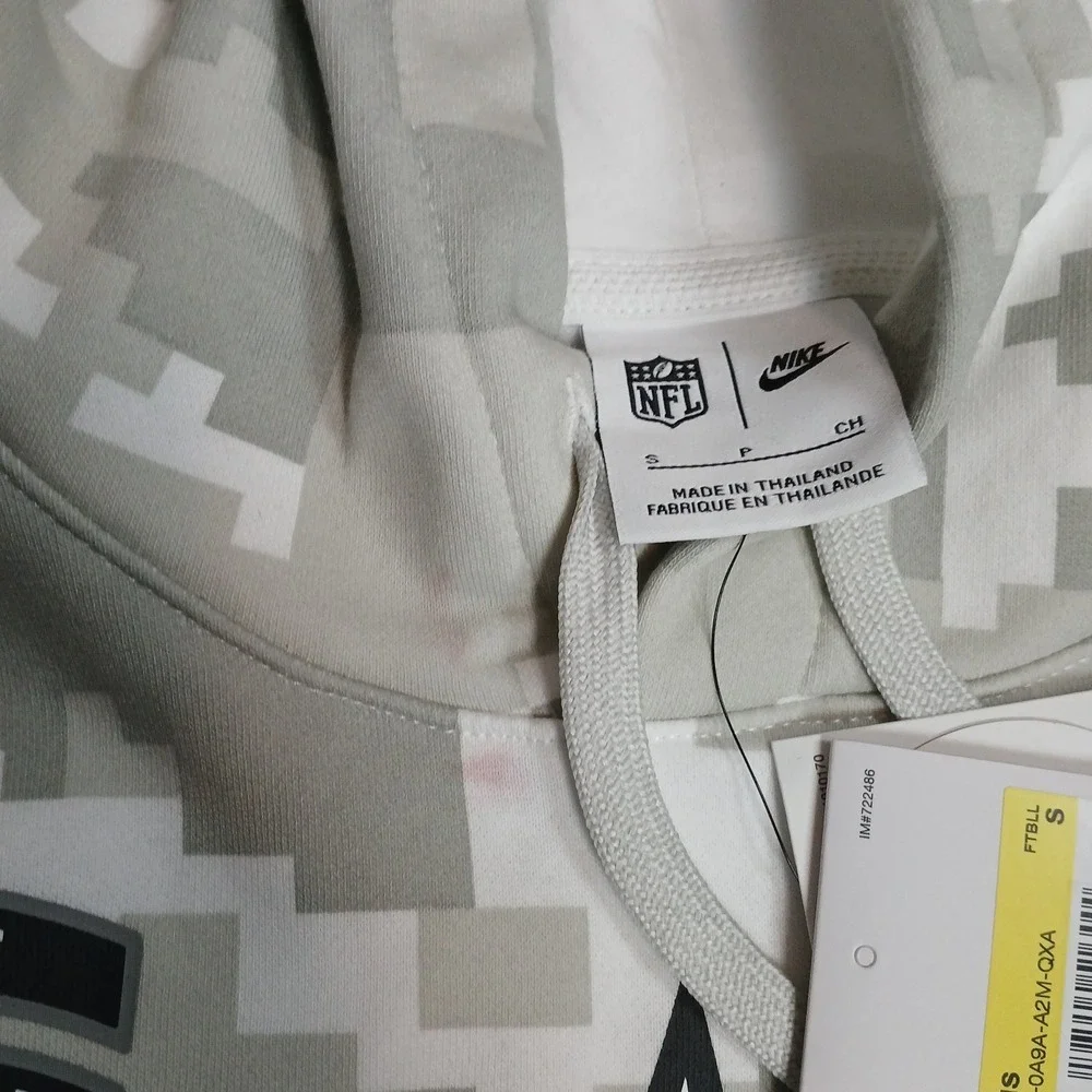 NWT Nike‎ New Orleans Saints 2024 Salute to Service Hoodie Small Camo *READ*